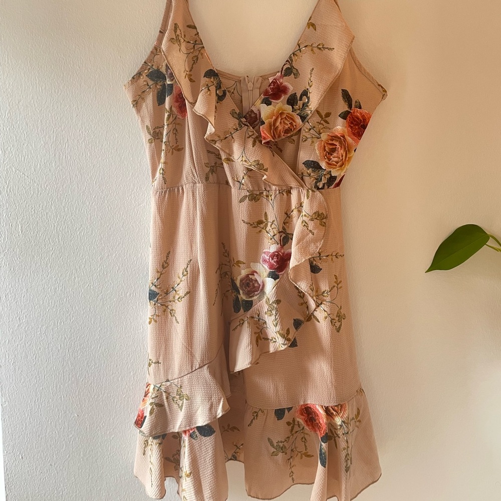 Cute Sleeveless Floral Summer Dress. Creamy coral colored.